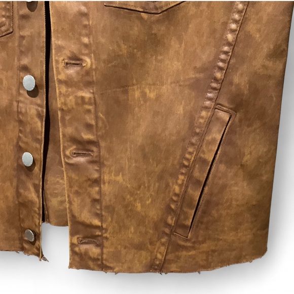 SALE🌟LIKE NEW L'AGENCE | SZ S | Janelle Coated Cropped Slim Raw Hem Jacket Java - Picture 5 of 9